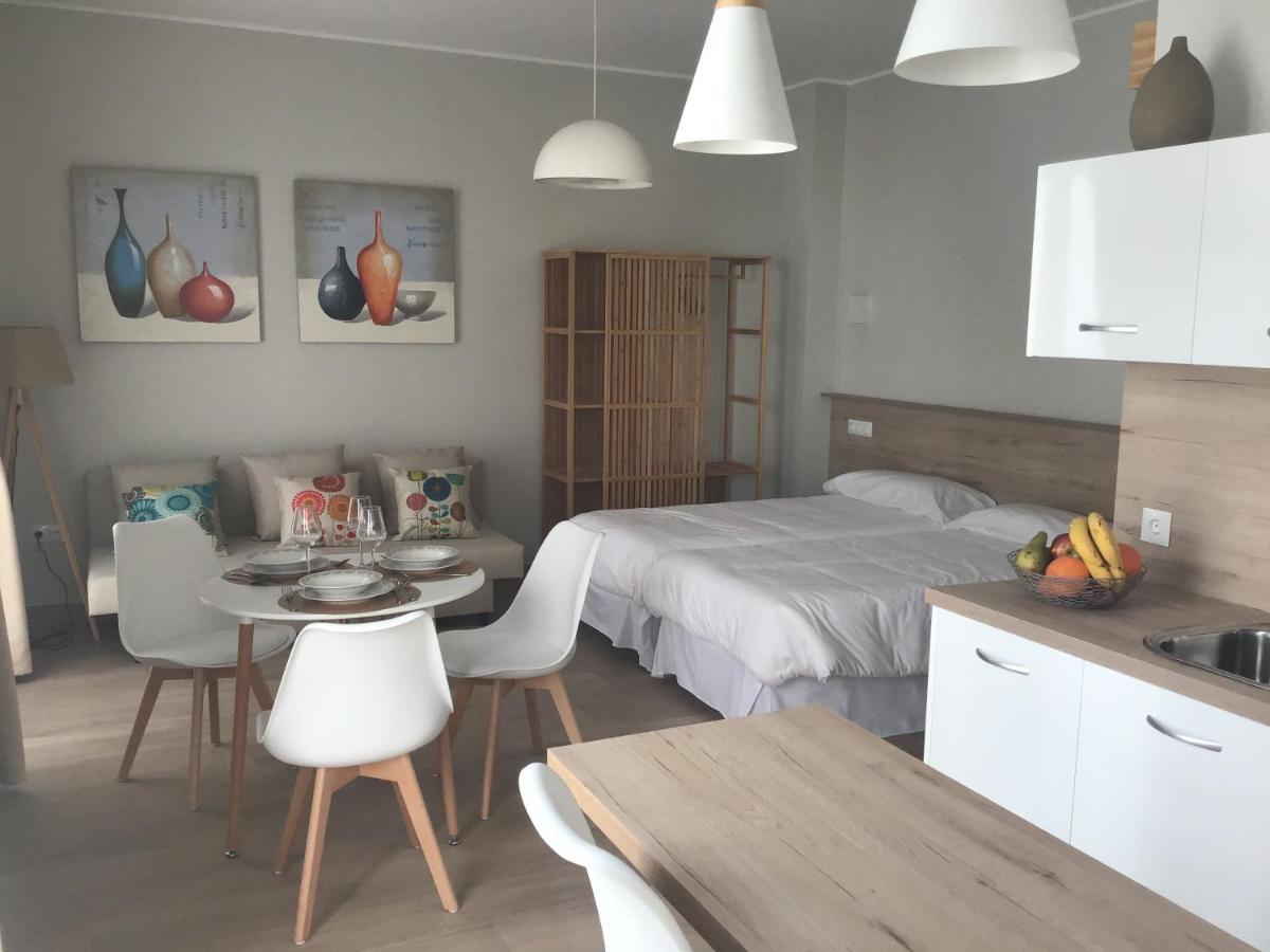 צ'יפיונה Apartamentos Turisticos Casa De Los Balcones מראה חיצוני תמונה