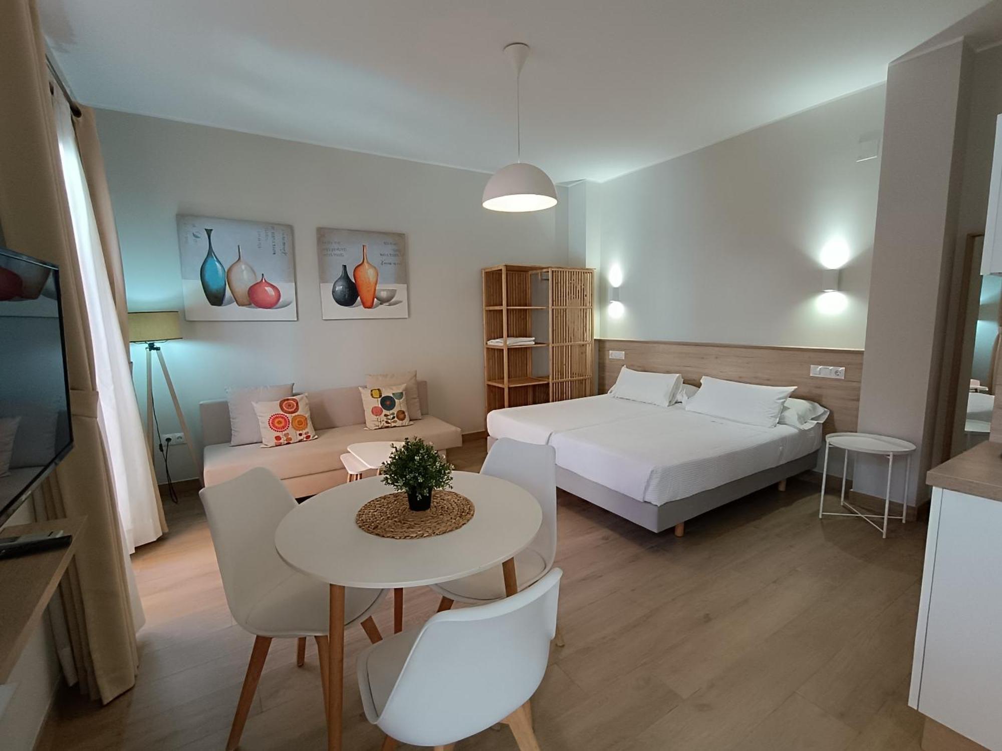 צ'יפיונה Apartamentos Turisticos Casa De Los Balcones מראה חיצוני תמונה